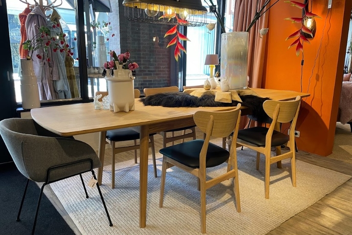 Eetkamertafel uitklapbaar