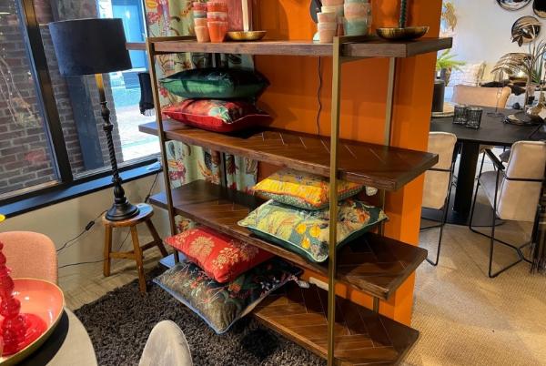 Class Shelf by Dutchbone