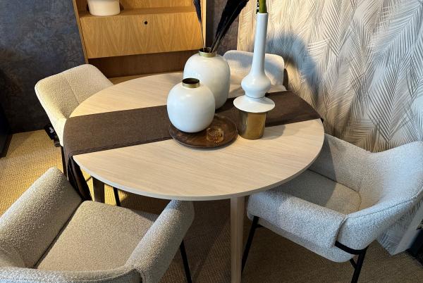 Eetkamertafel uitklapbaar